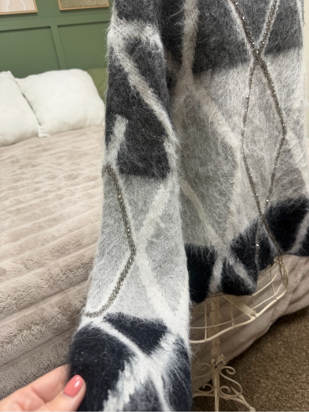 NWT-Frank Lyman Design Gray & White Mohair-Blend Diamond Sweater W/Beaded Detail - Picture 7 of 12